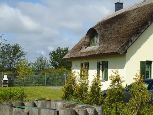 Sommerhus - 4 personer -  - 18551 - Glowe