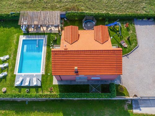 Holiday Home/Apartment - 8 persons -  - Put Cetine br - Split-Trilj - 21240 - Trilj