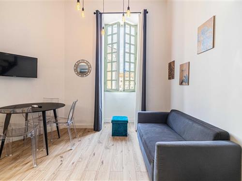 Holiday apartment - 2 persons -  - 06300 - Nice