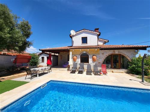 Holiday home - 8 persons -  - G. Dobran - 52204 - Šišan