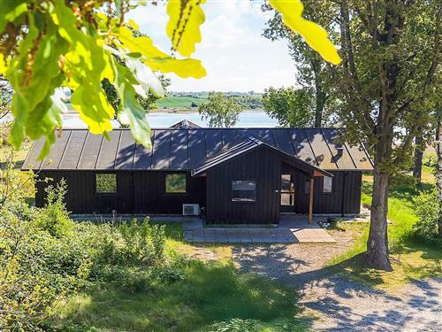 Sommerhus - 12 personer -  - Strandholmen - Faldsled - 5642 - Millinge
