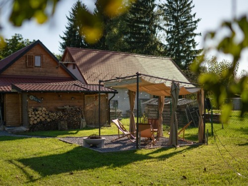 Sommerhus - 4 personer -  - Stari Brod - 44273 - Stari Brod