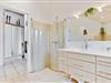 Bild 9 - Badezimmer
