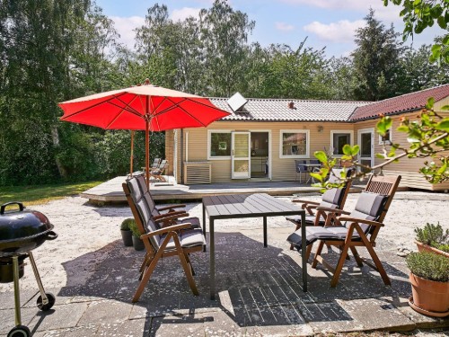 Sommerhus - 6 personer -  - Munkegårdsskoven - Dueodde - 3730 - Nexø