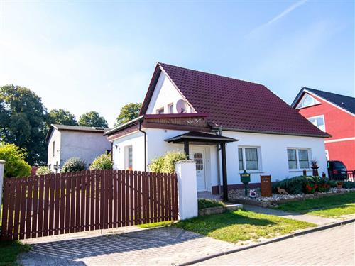 Ferienhaus - 9 Personen -  - Schulstraße - 17440 - Kröslin
