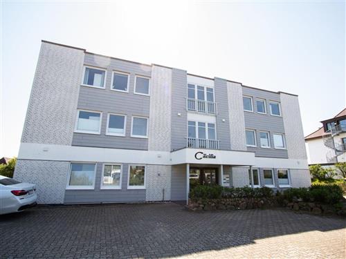 Feriehus - 4 personer -  - Strandstrasse 7 App - 25996 - Wenningstedt-Braderup Auf