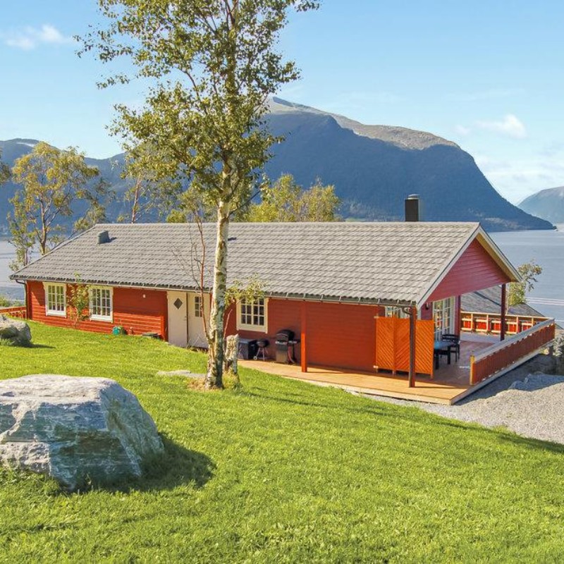Sommerhus - 8 personer -  - Gjævenesvegen - 6224 - Hundeidvik