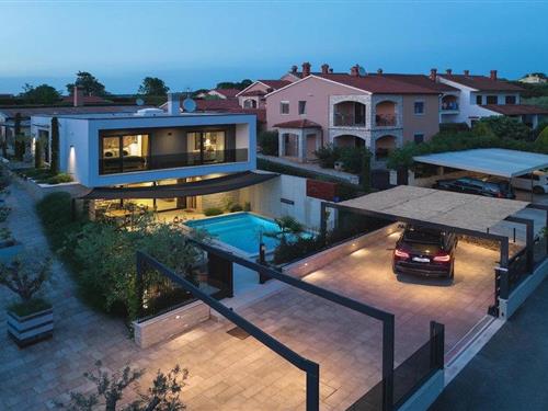 Holiday home - 6 persons -  - Ulica marsovog polja - 52100 - Pula