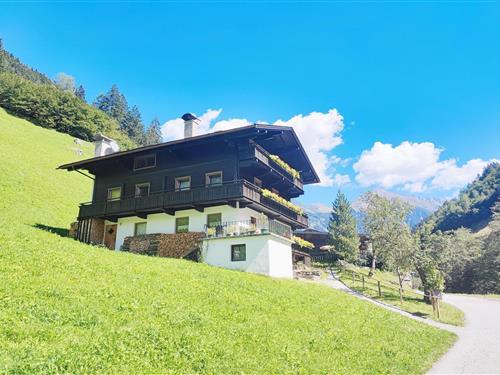 Holiday Home/Apartment - 4 persons -  - 6290 - Mayrhofen