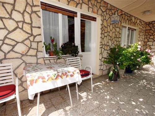 Holiday Home/Apartment - 5 persons -  - Novi Vinodolski - 51250 - Novi Vinodolski