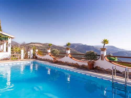 Holiday home - 7 persons -  - Calle Majadillas S/N - 14970 - Iznajar