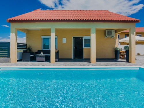 Ferienhaus - 4 Personen -  - 23233 - Privlaka
