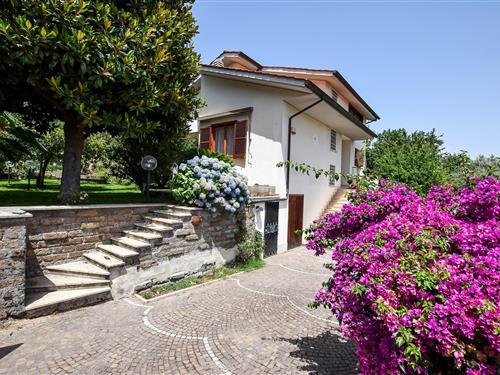 Sommerhus - 8 personer -  - Via degli Oleandri - 00061 - Anguillara Sabazia