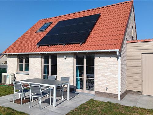 Holiday Home/Apartment - 6 persons -  - 8670 - Koksijde