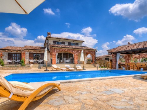 Holiday home - 8 persons -  - Kurjavici - Visnjan - 52440 - Porec