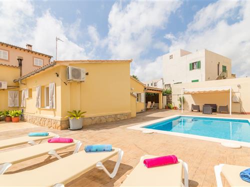 Holiday home - 6 persons -  - 07590 - Cala Ratjada