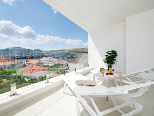 Sommerhus - 10 personer -  - Ulica Gospe kraj mora - 21220 - Trogir