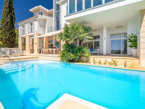 Holiday home - 10 persons -  - 07181 - Calvià