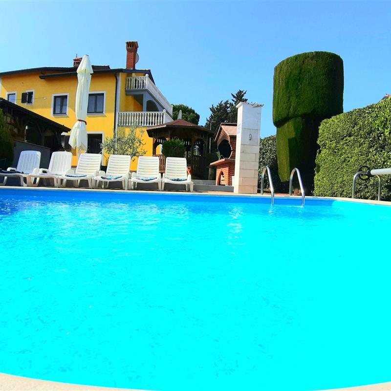 Sommerhus - 10 personer -  - Buje - 52460