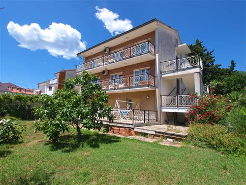 Holiday Home/Apartment - 8 persons -  - De Franceschijeva - 52100 - Pula