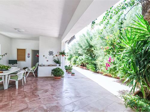 Sommerhus - 4 personer -  - Via Ucca Marina snc - Santa Maria Del Focallo - 97014 - S. Maria Del Focallo