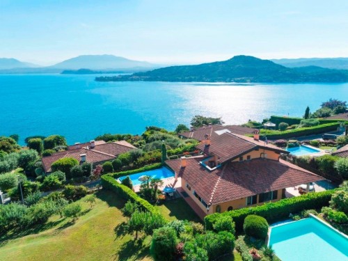 Holiday home - 8 persons -  - 28046 - Meina