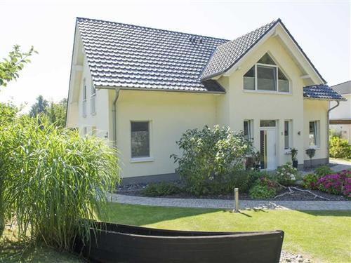 Holiday Home/Apartment - 2 persons -  - Buchenweg - 18586 - Sellin (Ostseebad)