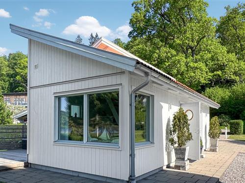 Holiday home - 3 persons -  - Lindängen - Lindängen/Södertälje - 152 95 - Södertälje
