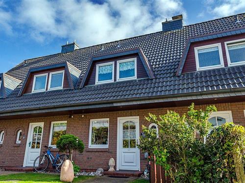 Holiday Home/Apartment - 6 persons -  - Nordmarkstr. - 25980 - Westerland