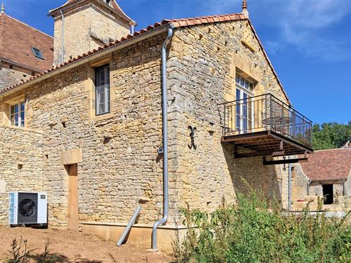 Holiday home - 8 persons -  - Route de Lapeze - 46150 - Montgesty