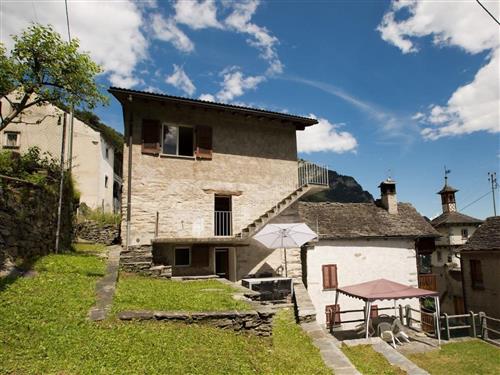 Holiday home - 6 persons -  - Onsernone - 6663