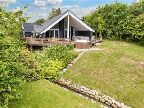 Holiday home - 6 persons -  - Strandbækken - Øster Hurup - 9560 - Hadsund