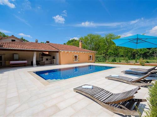 Holiday home - 6 persons -  - Banovci - 52404 - Sv. Petar U Sumi