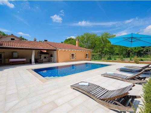 Sommerhus - 6 personer -  - Banovci - 52404 - Sv. Petar U Sumi