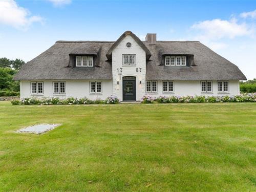 Holiday home - 8 persons -  - Ringweg - 25980 - Tinnum