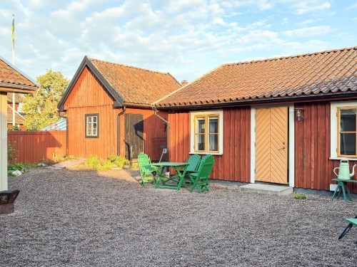  - 2 personer -  - långgatan - 54430 - Hjo