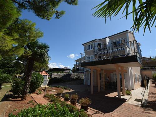 Holiday apartment - 5 persons -  - Antuna Bogovica 7, Vantacici - 51511 - Malinska