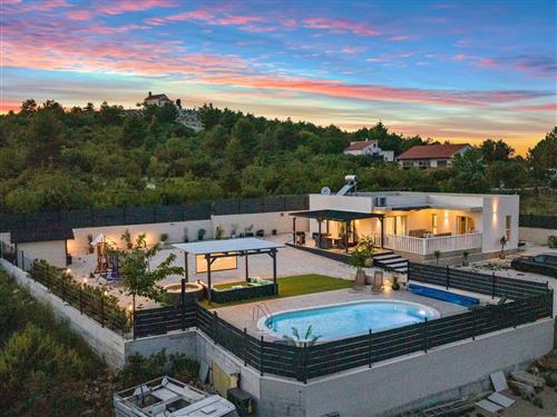 Sommerhus - 7 personer -  - Novo naselje - 22000 - Sibenik