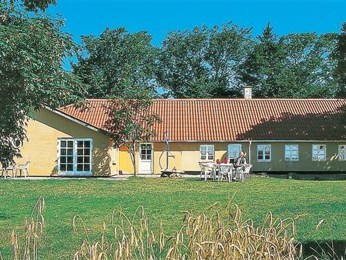 Sommerhus - 10 personer -  - Stranden - Ørding - 7990 - Øster Assels