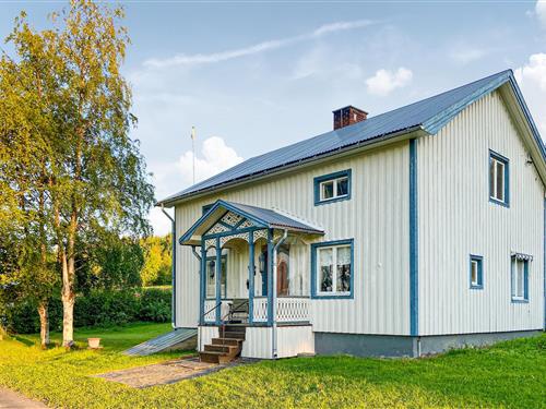 Holiday Home/Apartment - 9 persons -  - Övre Lillviken - 833 96 - Strömsund