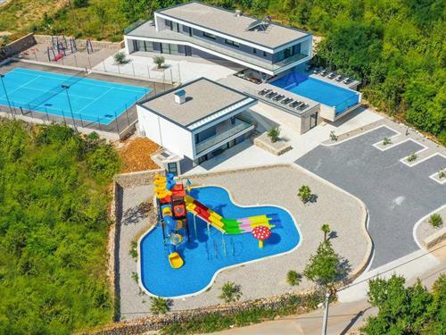 Sommerhus - 20 personer -  - Parusica ulica - Makarska-Grubine - 21260 - Grubine