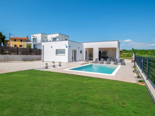 Holiday home - 6 persons -  - 52215 - Pula/Vodnjan