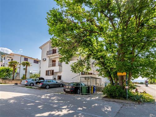 Holiday apartment - 5 persons -  - Ul. Stjepana Radica - 51523 - Baska