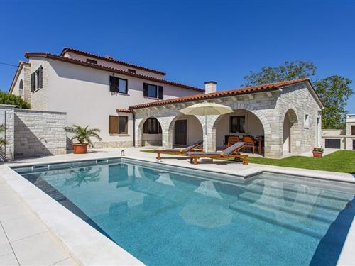 Holiday home - 4 persons -  - 52207 - Barban