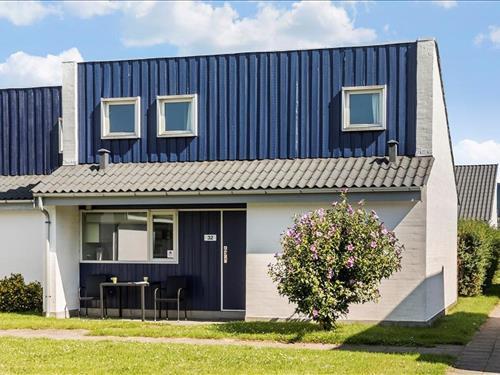 Holiday Home/Apartment - 5 persons -  - Nørrevang - Marielyst - 4873 - Væggerløse