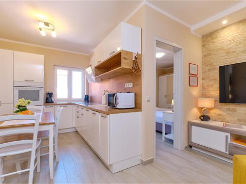 Holiday Home/Apartment - 4 persons -  - Mali Lošinj - 51550 - Mali Lošinj