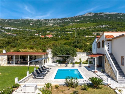 Holiday home - 7 persons -  - Dragovode - 21000