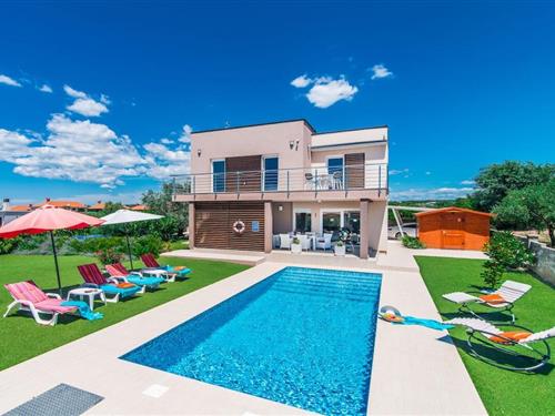 Villa - 8 personer -  - 52216 - Galižana