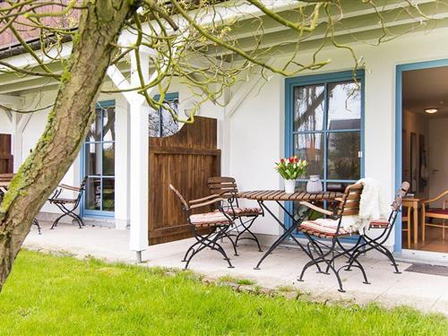 Holiday apartment - 4 persons -  - Dorfstrasse - 18556 - Putgarten