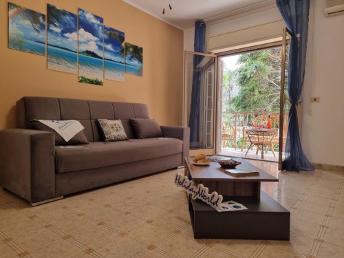 Holiday apartment - 4 persons -  - 90040 - Isola Delle Femmine